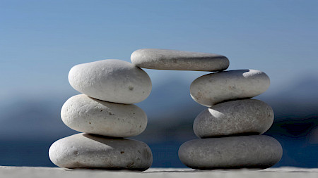 Die 2. Säule ist wieder im Gleichgewicht (Bild: twinlini/Pixelio.de)