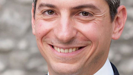 Andrea Astone wird bei F&C Investments als Sales Director und Experte im Bereich sozial verantwortlicher Investments tätig sein. 