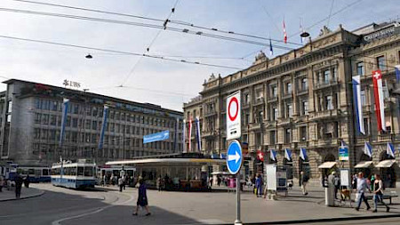 Banken am Paradeplatz in Zürich (Foto: fondstrends.ch)