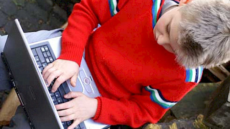 Truewealth verspricht kinderleichte Vermögensverwaltung (Bild: Stefanie Hofstaetter/pixelio.de)