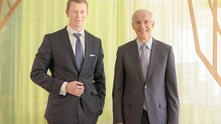 Stefan Heitmann (l.), CEO von MoneyPark und Alex Hinder, CEO Hinder Asset Management.