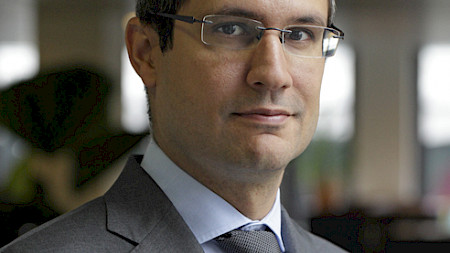 Daniel Steck, Executive Director, ist Senior Portfolio-Manager und US Equity Analyst bei REYL.