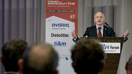 Finanzminister Ueli Maurer spricht zum Thema "Vision Finanzplatz Schweiz". Foto: Markus Forte (FuW Forum)