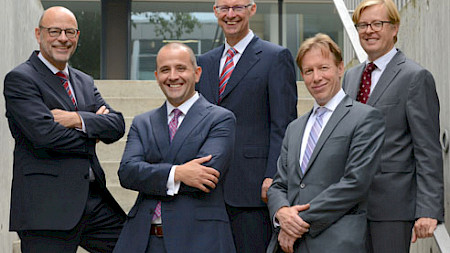 Paul A. Schütz, Vinicio Marsiaj, Matthias Hug, Andreas Sidler, Bruno Verstraete (v.l.n.r.) arbeiten neu zusammen am Zürcher Seefeld.