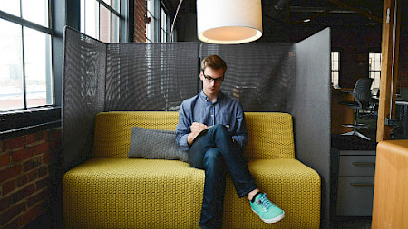 Co-Working Spaces prägen den aktuellen Büromarkt (Bild: Pixabay)