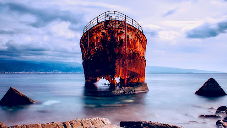 Schiffswrack bei Messina (Foto Pixabay)