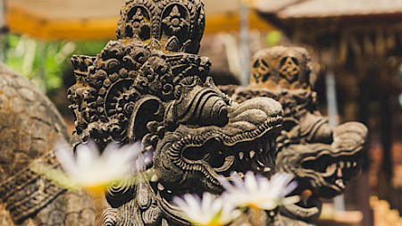 Statue in Bali, Indonesien (Bild: Unsplash)