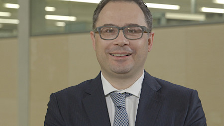 Stefan Weber, Leiter Produktspezialisten für Fixed Income Anlagen der Zürcher Kantonalbank