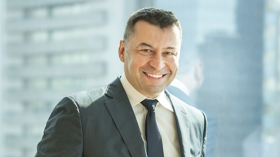 Luigi Vignola, Julius Bär