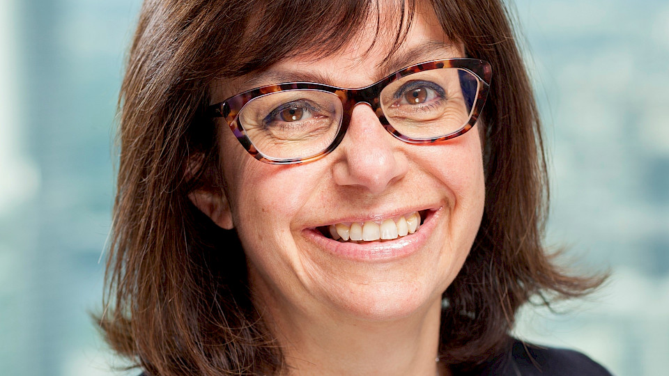 Isabelle Santenac wird die Funktion des EY Global Insurance Leaders übernehmen.