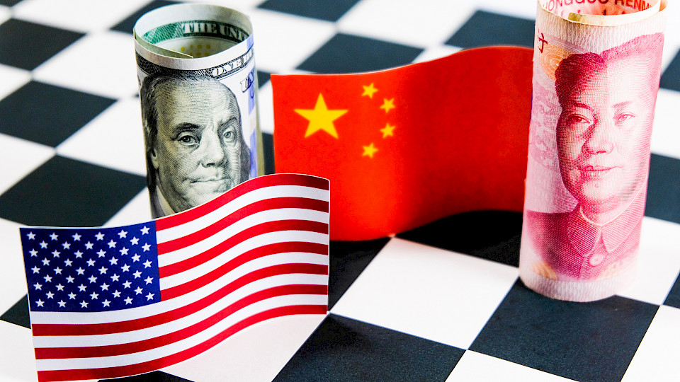 Die Abwertung der chinesischen Währung Yuan führt zu einer weiteren Eskalation im Handelsstreit. (Bild: Dilok Klaisataporn/Shutterstock.cm)