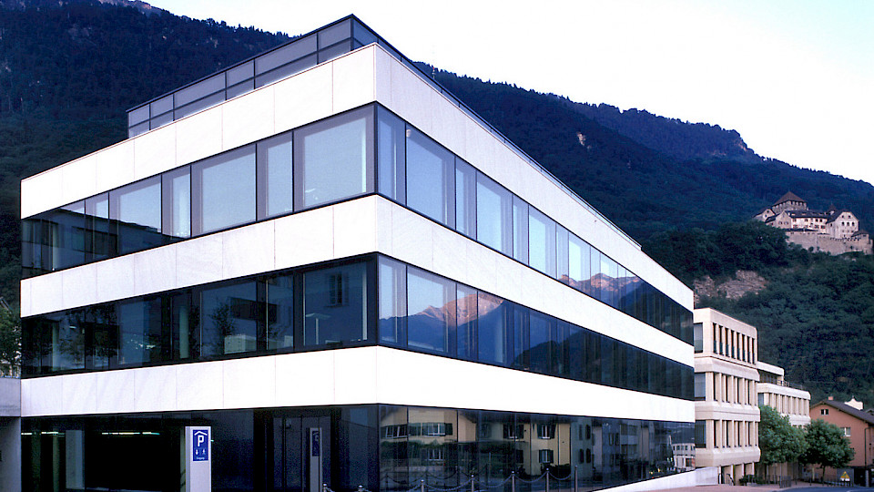 Das LGT-Hauptgebäude in Vaduz, Liechtenstein.