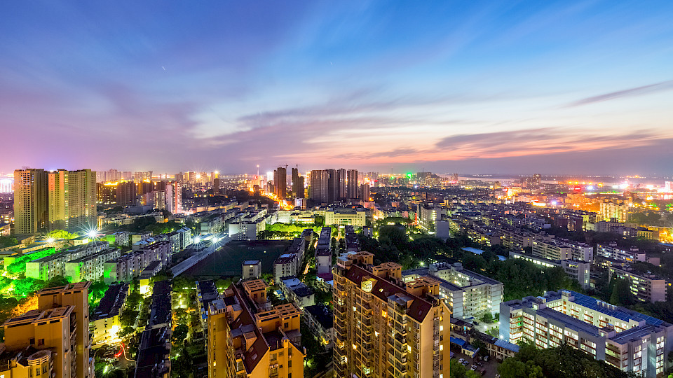 Jiujiang: Eine verhältnismässig kleine chinesische Stadt in der Provinz Jiangxi (Bild: Chuyuss/Shutterstock.com)