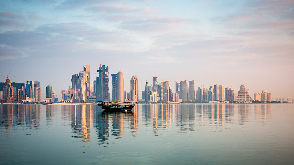 Skyline von Doha, Katar (Bild: EBONYEG, shutterstock.com)