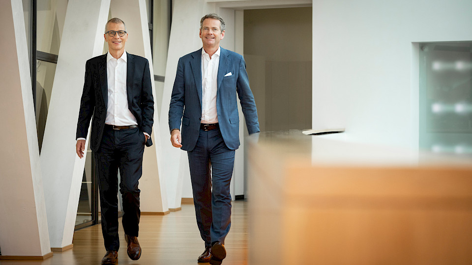 Der neue CEO Daniel Fust und der Bankpräsident Peter Fanconi (v.l.) beschreiten gemeinsam den Weg in die Zukunft der GKB.