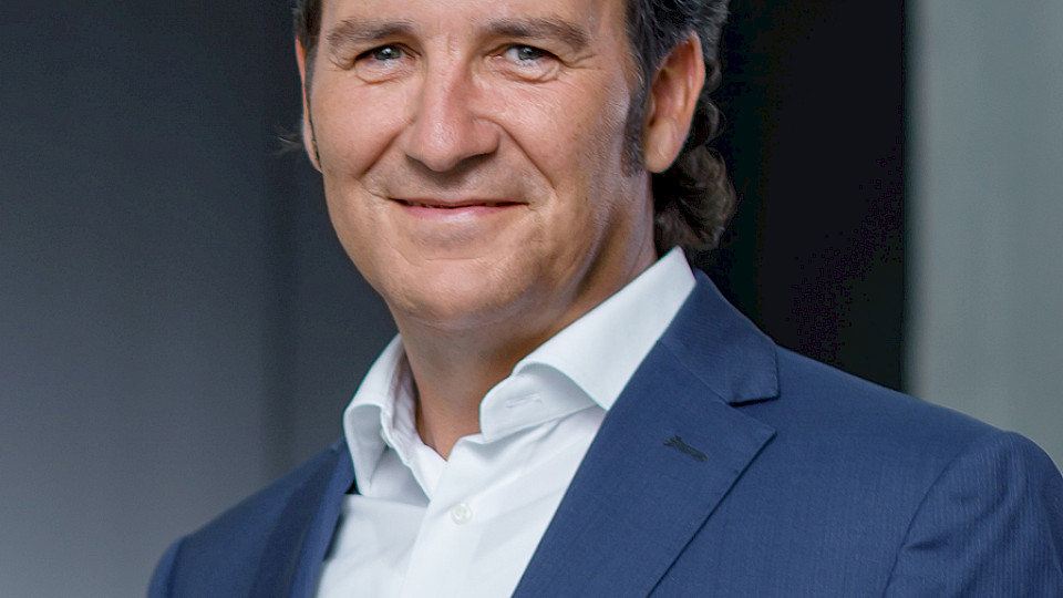 Bruno Kennel, Bankpräsident der Schwyzer Kantonalbank, tritt per sofort zurück.