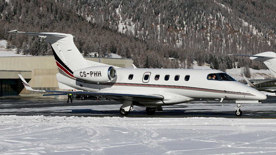 In der Schweiz leben pro Million Einwohner 848 Ultrareiche, Platz 2 weltweit. (Bild: shutterstock.com / Marco Wolf)