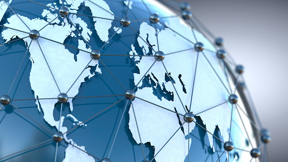 FE fundinfo, ein weltweit agierender Fondsdatenanbieter, bietet vernetzte Informationen für Investmententscheidungen. (Bild: Shutterstock.com/carlos castilla)