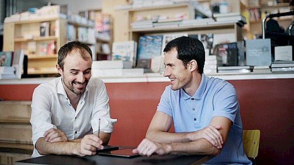 Die True-Wealth-Gründer Felix Niederer und Oliver Herren (v.l.) (Bild: ZVG)