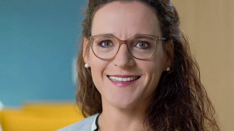 Béatrice Gollong zur Leiterin der Abteilung Akquisition und Vermarktung von Gewerbeimmobilien, HIAG