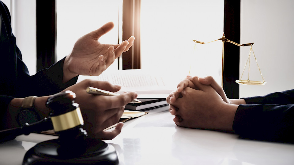 Die Firmenpleiten in der Schweiz dürften in den nächsten Monaten massiv zunehmen. (Bild: Shutterstock.com/Jirapong Manustrong)