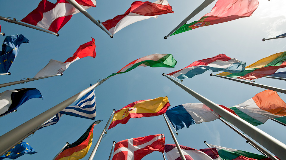 Europa behauptete sich 2019 als Magnet für ausländische Investitionen (Bild: shutterstock.com/ Markus Pfaff)