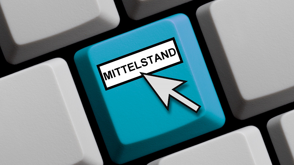 Mittelständische Unternehmen bilden das Rückgrat der Volkswirtschaft, haben aber oft keinen einfachen Zugang zu Finanzierungsqeullen (Bild von shutterstock.com/keport).