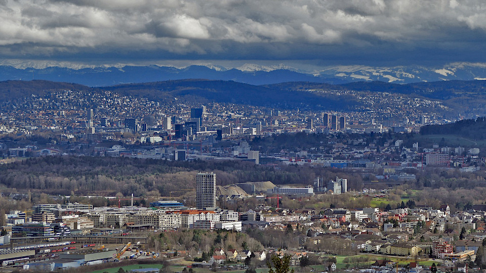 Trotz Corona-Krise sieht eine Mehrheit der Schweizer KMU Licht am Horizont. (Bild: Pixabay)