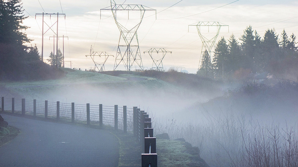 Konjunkturprogramme unterstützen Infrastrukturprojekte und geben dem Sektor zusätzlich Schub. (Bild: Shutterstock.com/vikash upadhyay)