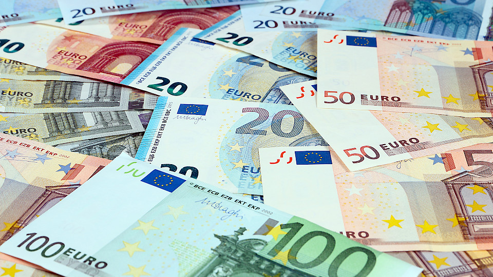 Für den Euro sind die Risiken gesunken, meint Swiss Life.(Bild: Shutterstock.com/BurAnd)