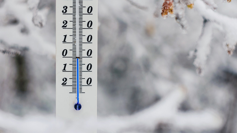 Der Phasenübergang des Wassermoleküls von flüssig zu fest steht sinnbildlich auch für den Werdegang von Unternehmen. (Bild: Shutterstock.com/T.B. photo)