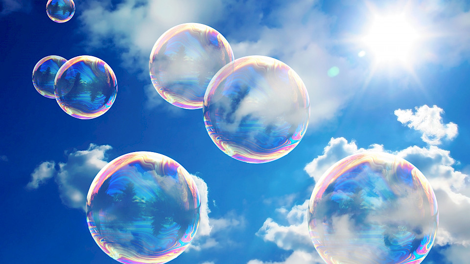 Die Wertentwicklung im Technologiesektor lässt unangenehme Erinnerungen an die Technologieblase in den späten 1990er Jahren aufkommen. (Bild: Shutterstock.com/hal_p)