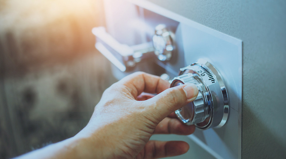 Das Gesamtvermögen privater Haushalte dürfte im zweiten Quartal 2020 die Verluste aus dem ersten Quartal wieder wettgemacht haben. (Bild: Shutterstock.com/Freedom Studio)