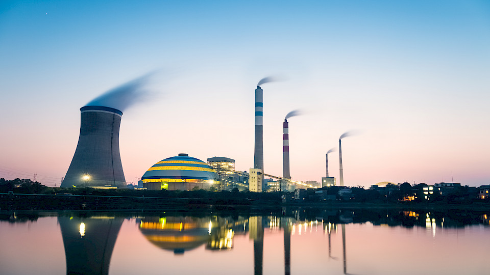 Nordea fordert Investoren zum Verzicht auf den weiteren Ausbau der Kohlekraft auf. (Bild: Shutterstock.com/chuyuss)