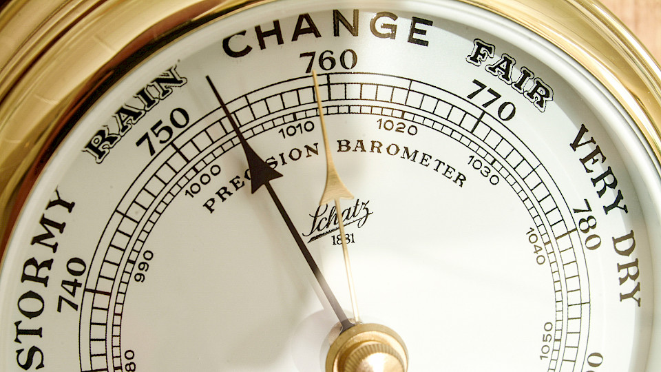 Das KOF-Konjunkturbarometer bewegt sich nach dem Rückgang im November auf sein langfristiges Mittel hin. (Bild: Shutterstock.com/Alexanderstock23)