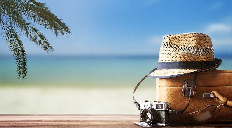 Viele Unternehmen haben enormes Nachholpotenzial im 2021. Nicht wenige sind mit der erwarteten Erholung der Tourismusaktivitäten verbunden. (Bild: Shutterstock.com)