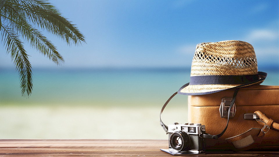 Viele Unternehmen haben enormes Nachholpotenzial im 2021. Nicht wenige sind mit der erwarteten Erholung der Tourismusaktivitäten verbunden. (Bild: Shutterstock.com)