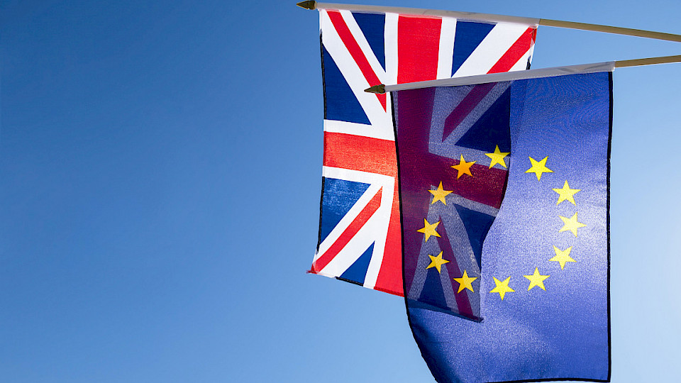 Die EU und Grossbritannien haben sich nach zähen Verhandlungen doch noch auf einen Brexit-Deal geeinigt. (Bild: Shutterstock.com/lazyllama)