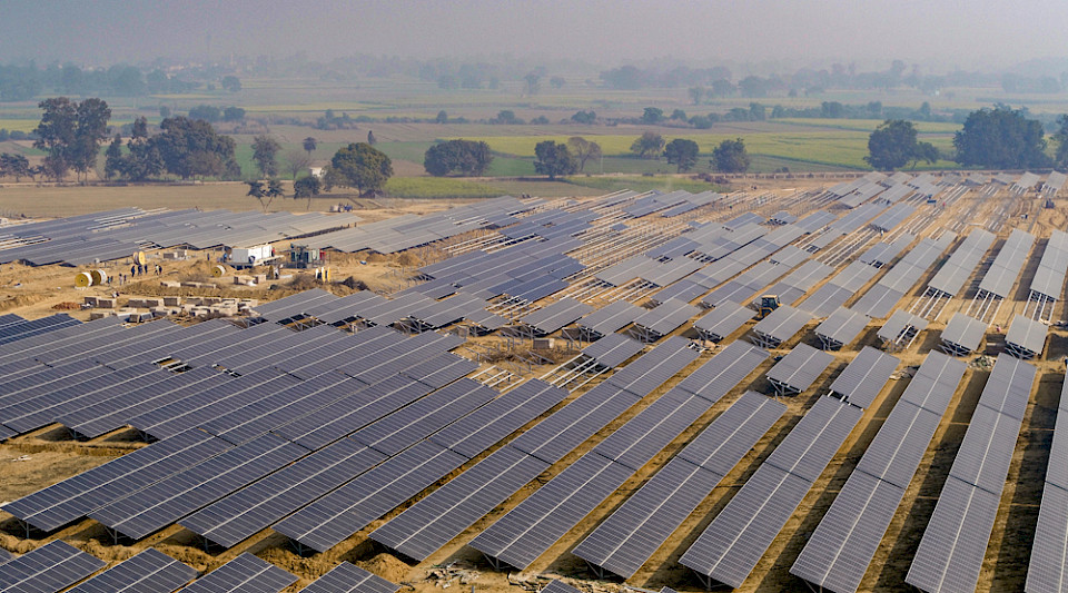 Die Solar-PV-Anlage im indischen Bundesstaat Uttar Pradesh.
