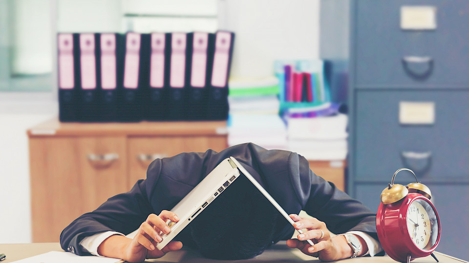 Nicht kapitulieren. Ein paar einfache Regeln helfen, und häufig begangene Fehler werden vermieden. (Bild: Shutterstock.com/Palidachan)