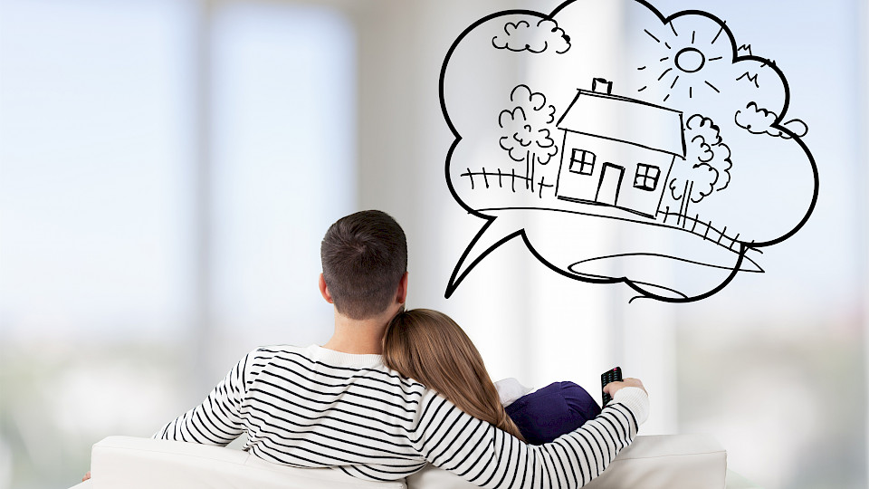 "Trautes Heim, Glück allein" – Corona hat den Wunsch nach dem eigenen Zuhause noch verstärkt. (Bild: Shutterstock.com)