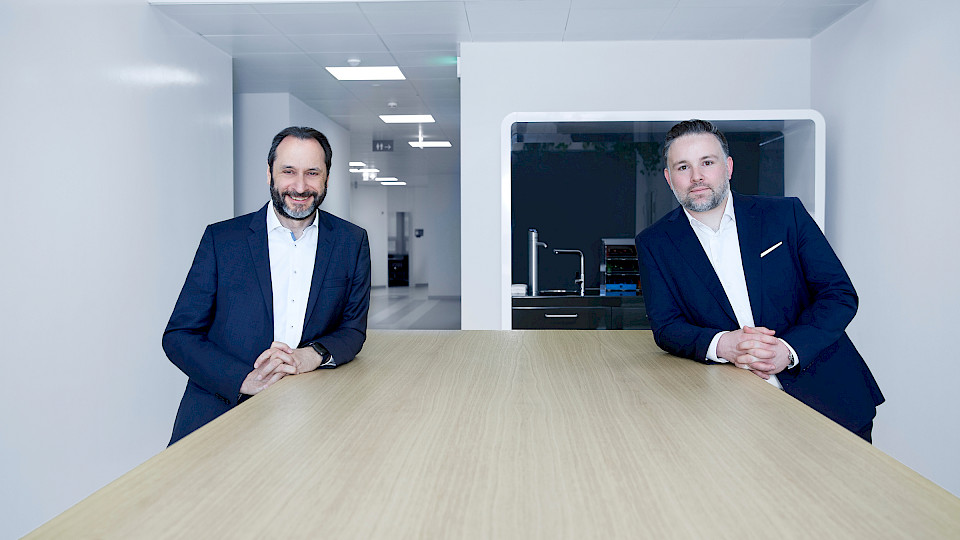 Thomas Beck und Martin Greweldinger (v.l.), die Co-CEOs von Avaloq.