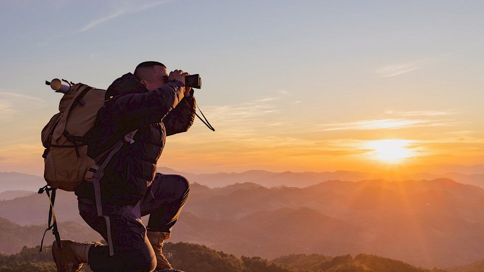 Die Aussichten für die Wirtschaftsentwicklung der Schweiz sind gut, wenn die Pandemie-Bewältigung so weitergeht. (Bild: Shutterstock.com/HTWE)