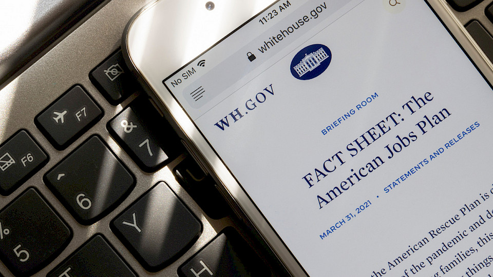 Bidens Infrastrukturplan sieht Ausgaben von 2,5 Trillionen USD vor. (Foto Tada Images, Shutterstock)