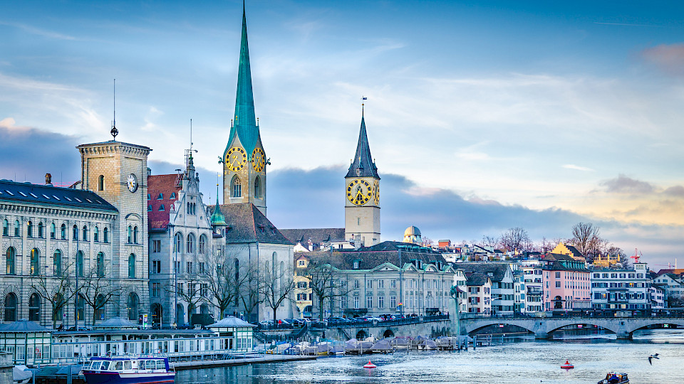 In Städten, hier Zürich, hat die Hotellerie nach wie vor einen schweren Stand. (Bild: Shutterstock.com/Alexander Staiu)