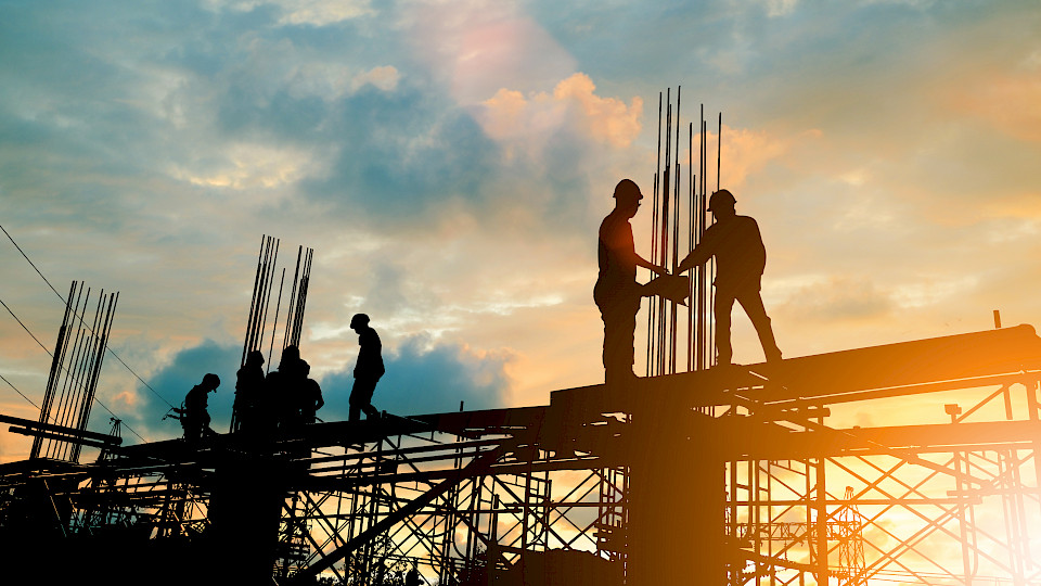 Infrastrukturanlagen stossen auf wachsende Nachfrage. (Bild: Shutterstock.com/yuttana Contributor Studio)