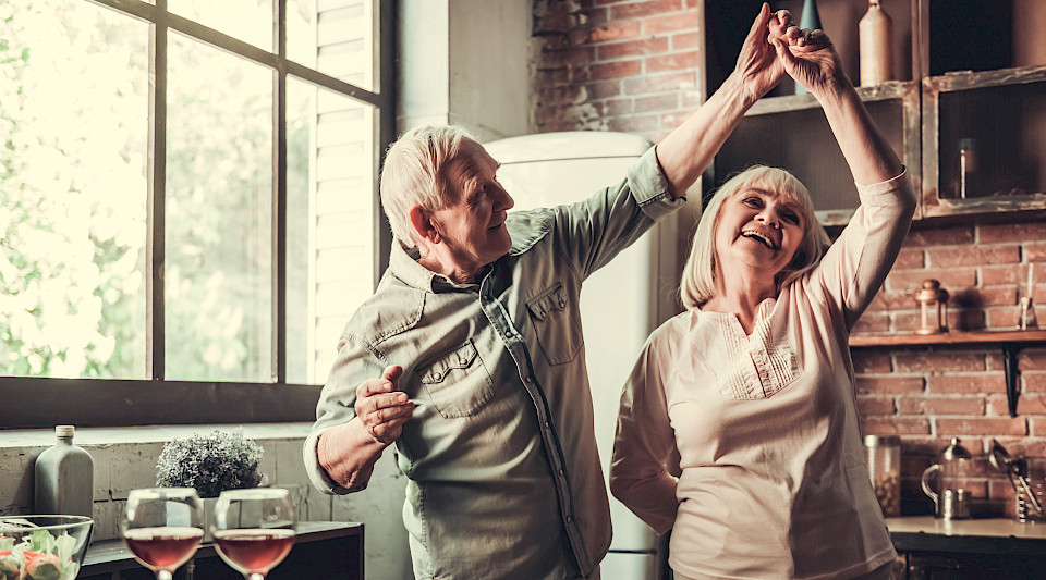 Wir werden immer älter und bleiben dabei lange vital. (Bild: Shutterstock.com)