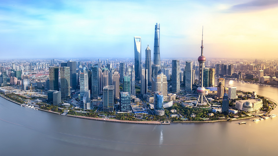 Chinas Attraktivität hat für Staatsinvestoren in den letzten vier Jahren kontinuierlich zugenommen, angetrieben durch attraktive lokale Renditen und Diversifikationsmöglichkeiten. (Bild: Shutterstock.com/HelloRF Cool)
