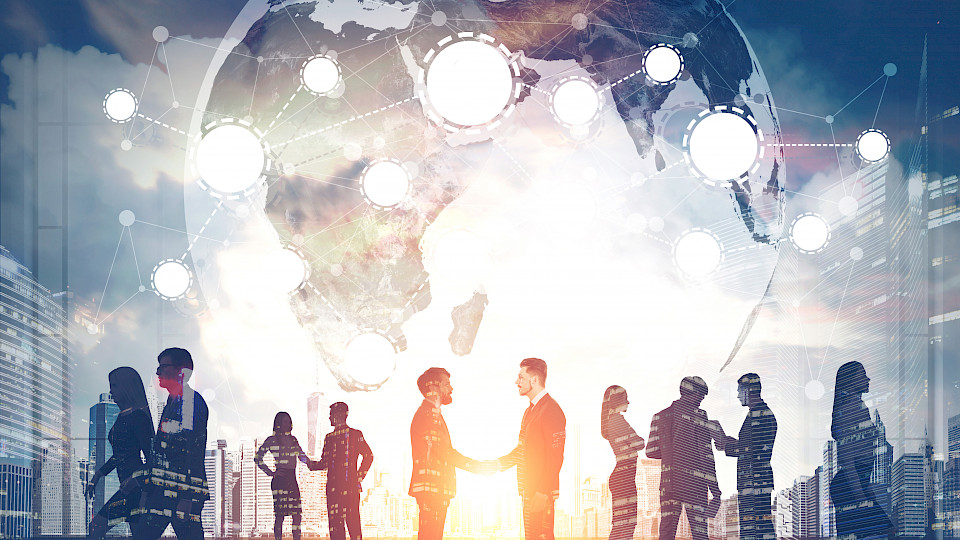 Das Engagement eines Unternehmens im Bereich Humankapital hat einen Einfluss darauf, wie erfolgreich es kompetente Mitarbeiter anwerben und halten kann. (Bild: Shutterstock.com/Imageflow)