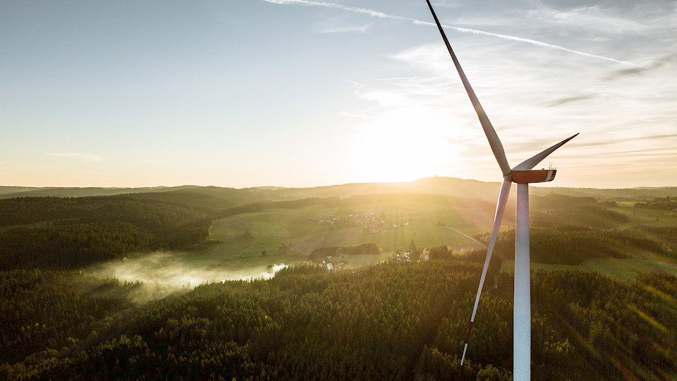 Saubere Energie ist ein sehr relevantes Anlagethema geworden. (Bild: Shutterstock.com/Bene A)